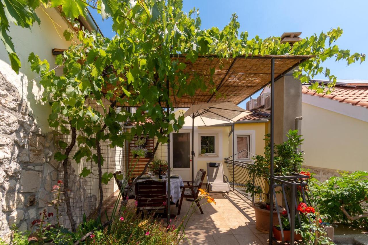 Mediterranean Terrace Apartment With Bikes & Sup Скрадин Екстер'єр фото
