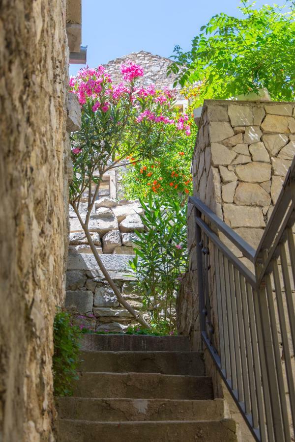Mediterranean Terrace Apartment With Bikes & Sup Скрадин Екстер'єр фото